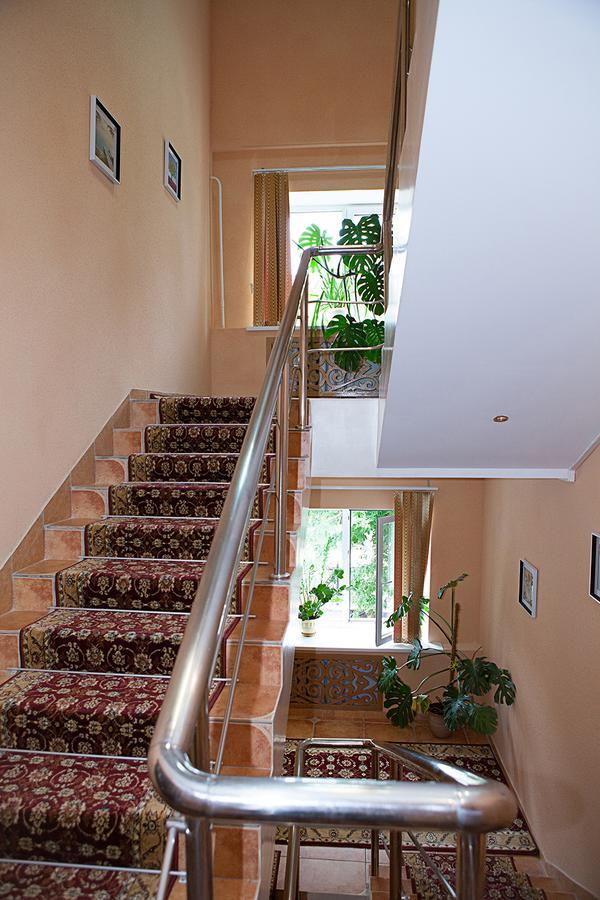 Hotel Topaz Astana Dış mekan fotoğraf